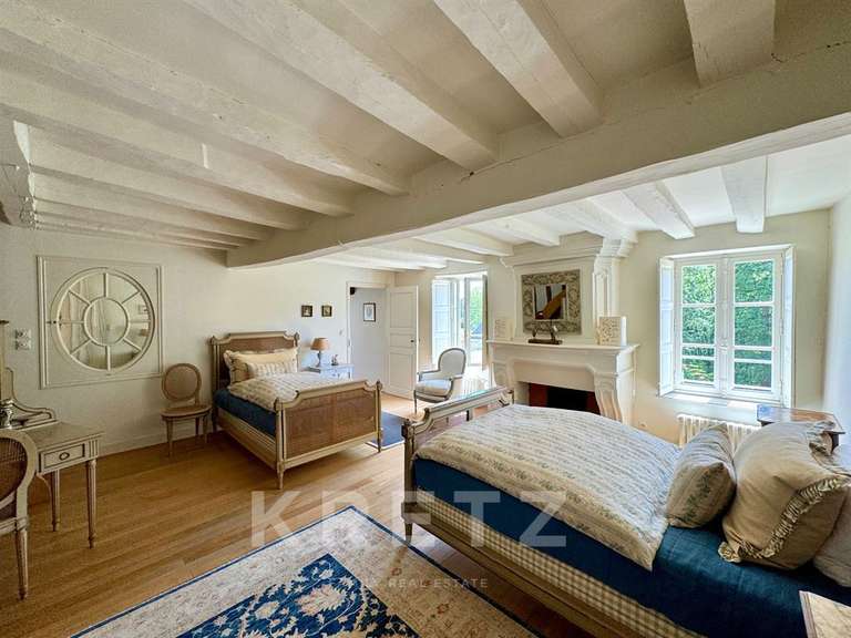 Château Saumur - 12 chambres - 2100m²