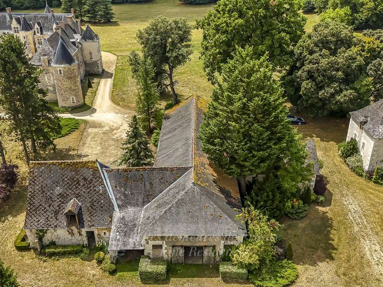 Château Saumur - 11 chambres - 1600m²