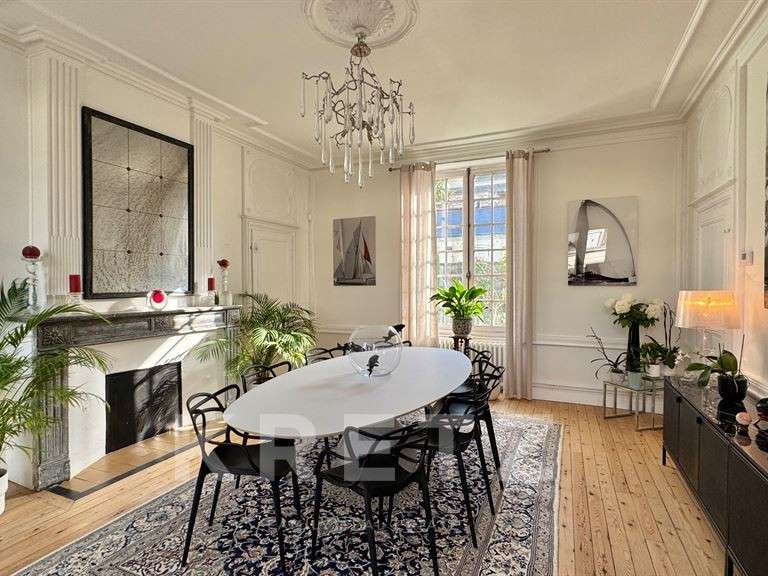 Maison Saumur - 5 chambres - 317m²