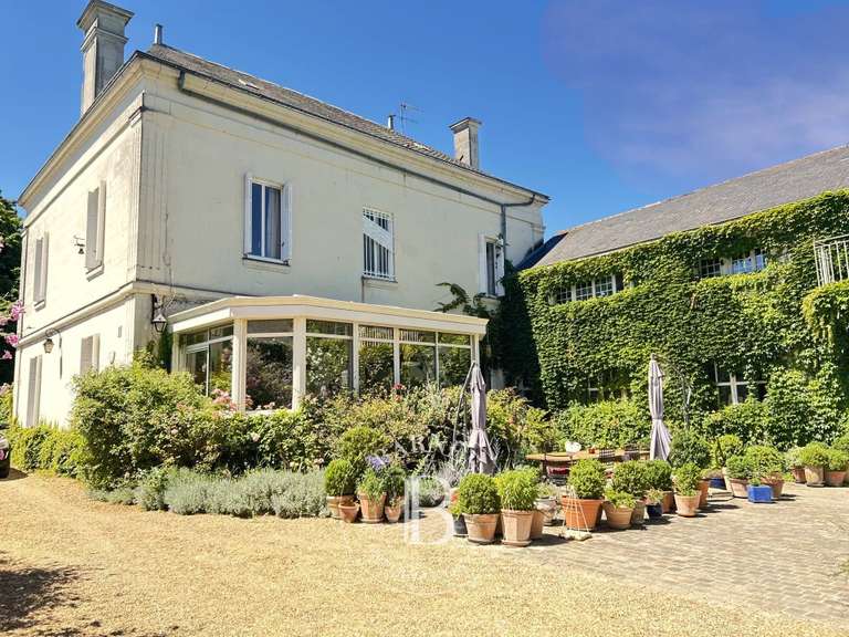 Maison Saumur - 5 chambres - 532m²