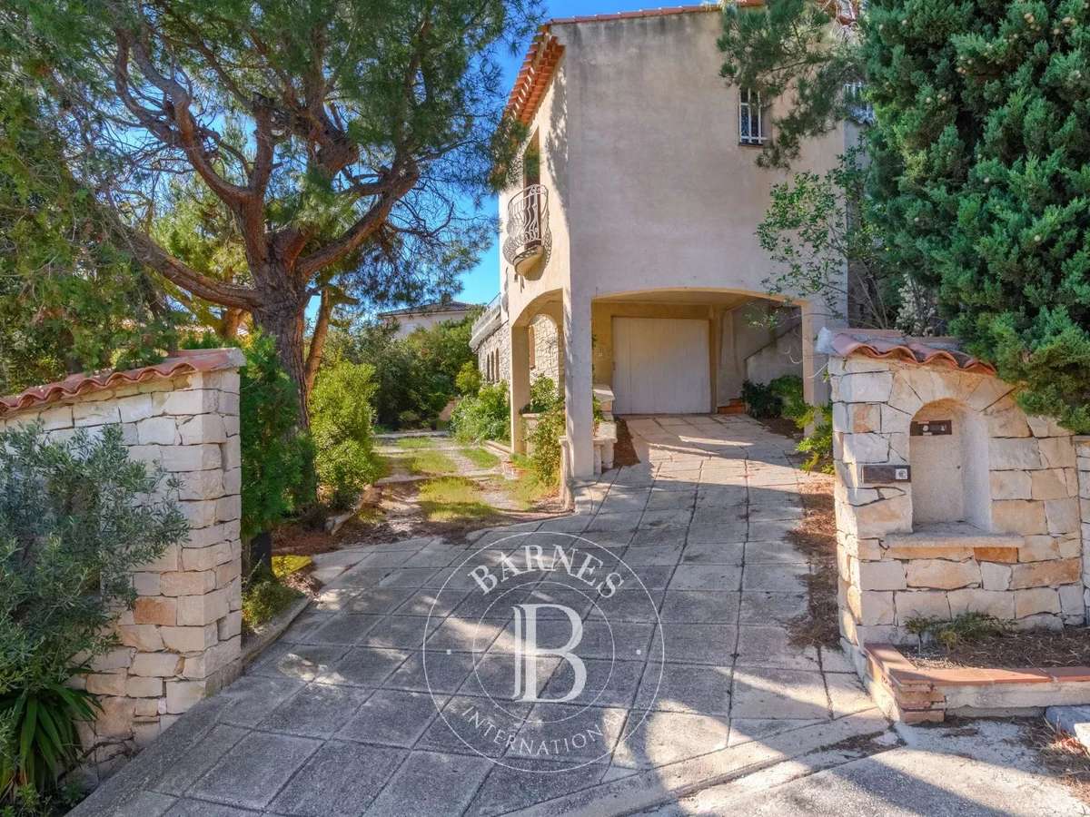 Villa Sausset-les-Pins