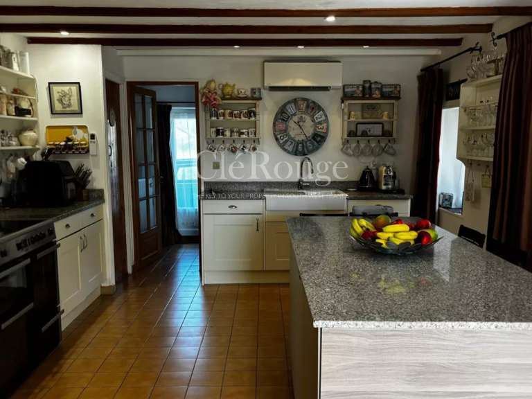 Maison Saussignac - 5 chambres - 205m²