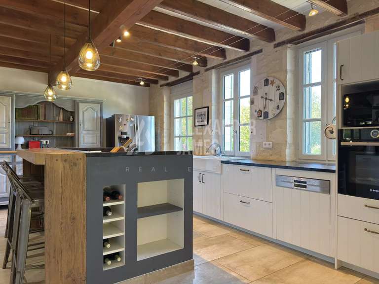 Maison Saussignac - 7 chambres - 274m²
