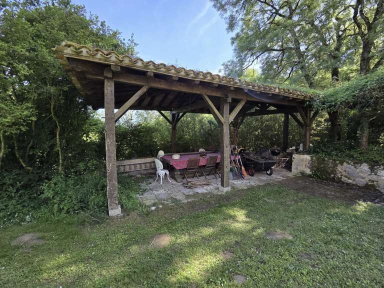 Maison Sauvagnas - 6 chambres - 400m²