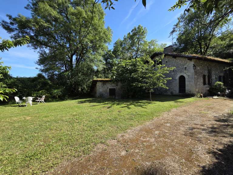 Maison Sauvagnas - 6 chambres - 400m²