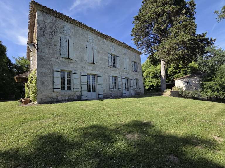 Maison Sauvagnas - 6 chambres - 400m²