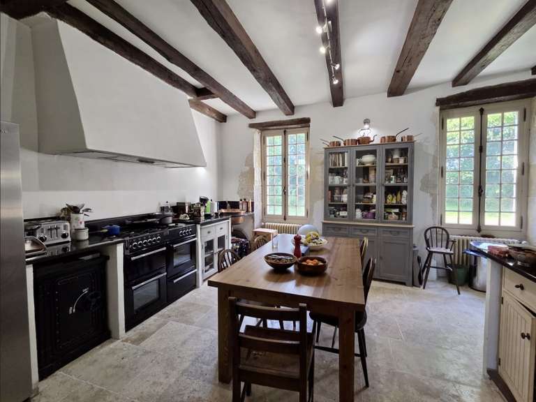 Maison Sauvagnas - 6 chambres - 400m²