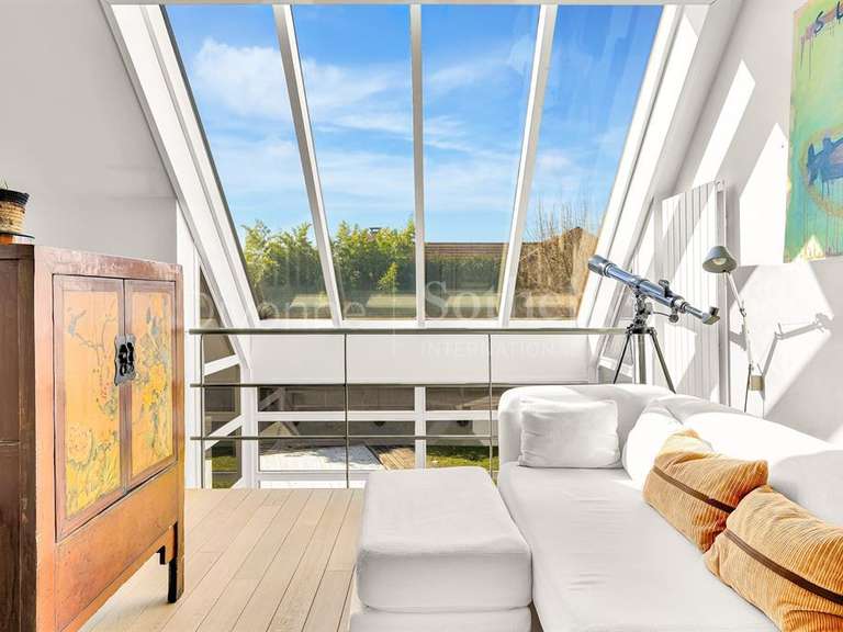 Maison Sauverny - 4 chambres - 220m²