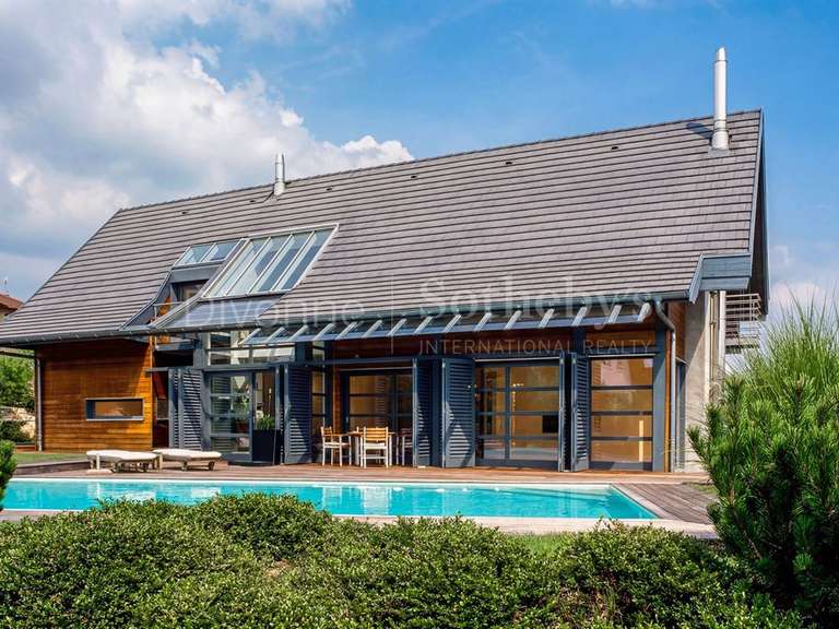 Maison Sauverny - 4 chambres - 220m²