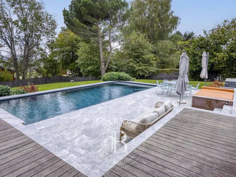 Villa Sauverny - 5 chambres - 320m²