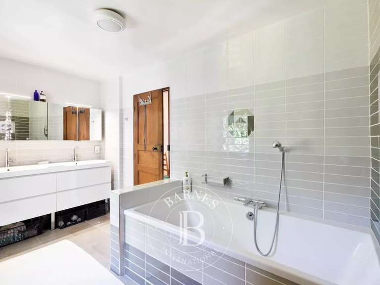 Maison Sauveterre-de-Béarn - 11 chambres - 408m²