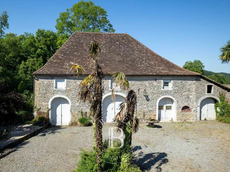 Maison Sauveterre-de-Béarn - 11 chambres - 408m²