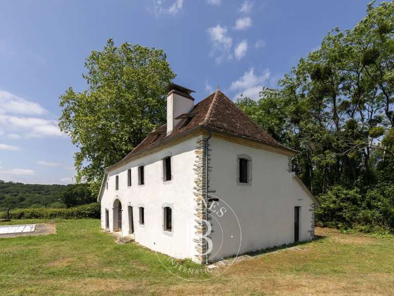 Propriété Sauveterre-de-Béarn - 5 chambres - 265m²