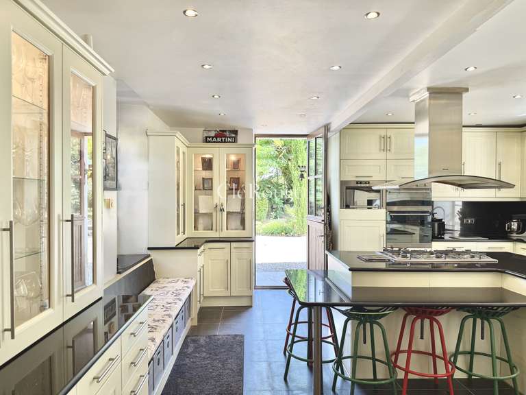 Maison Sauveterre-de-Guyenne - 7 chambres - 394m²