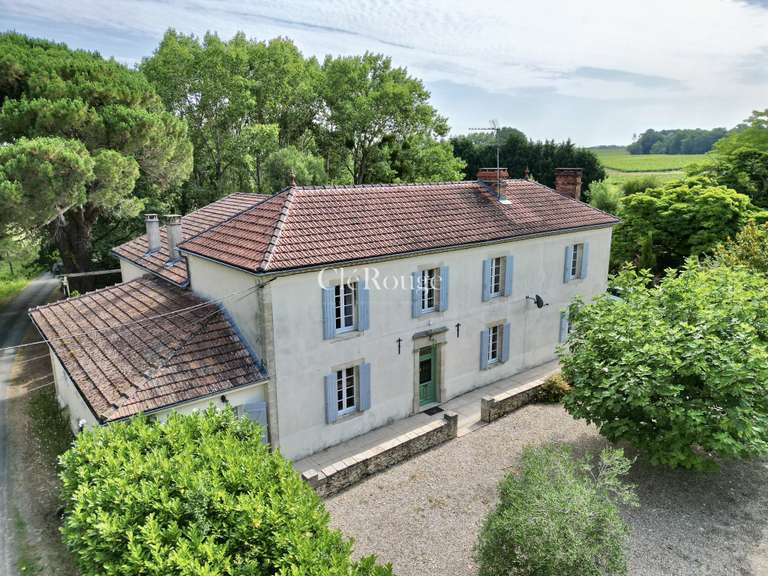 Maison Sauveterre-de-Guyenne - 7 chambres - 394m²