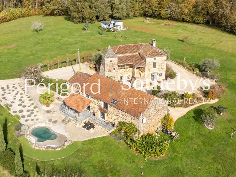 Maison Sauveterre-la-Lémance - 6 chambres - 320m²