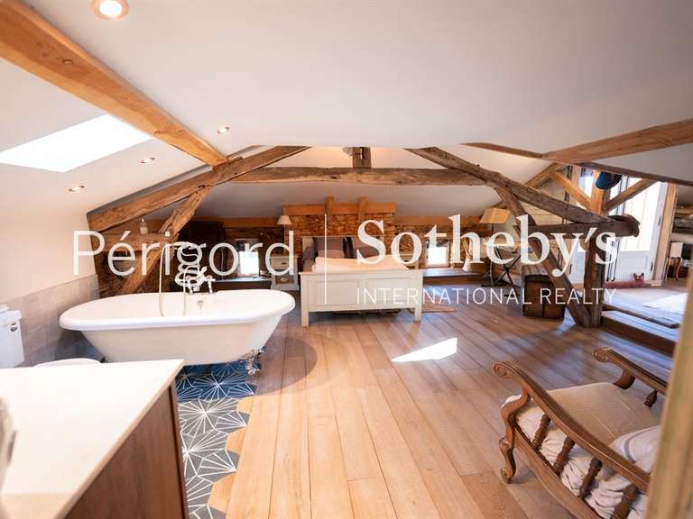 Maison Sauveterre-la-Lémance - 6 chambres - 320m²