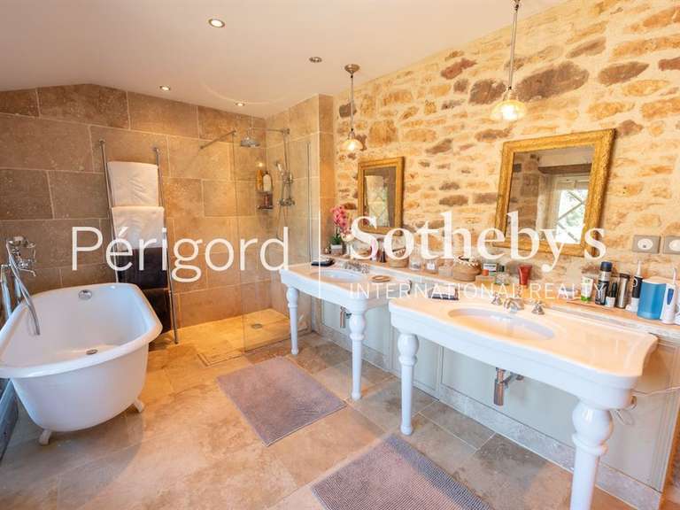 Maison Sauveterre-la-Lémance - 6 chambres - 320m²