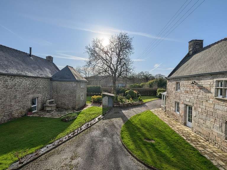 Bien atypique Scaër - 7 chambres - 360m²