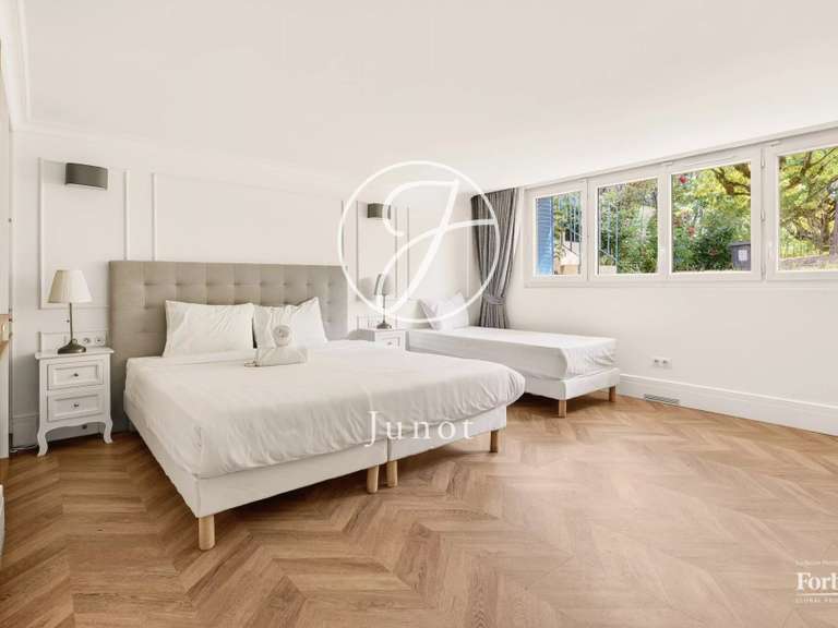 Maison Sceaux - 9 chambres - 583m²