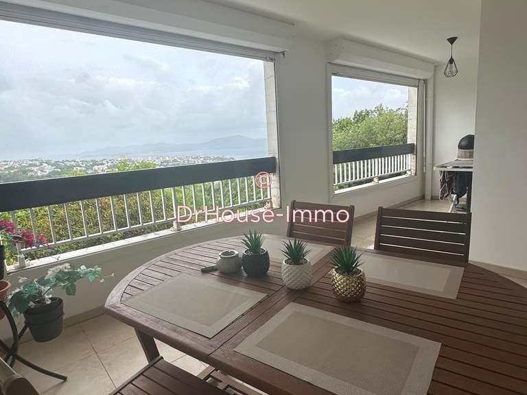 Appartement Schoelcher - 1 chambre - 61m²
