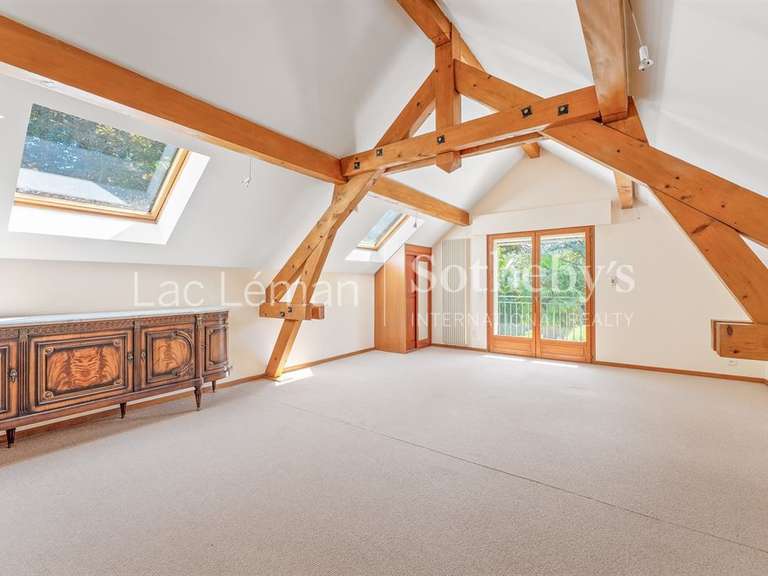 Maison Sciez - 6 chambres - 522m²