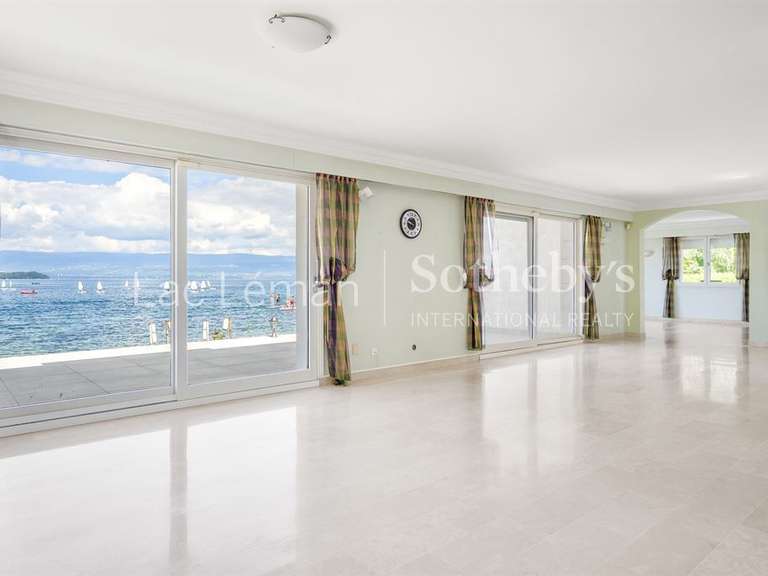 Maison Sciez - 6 chambres - 522m²