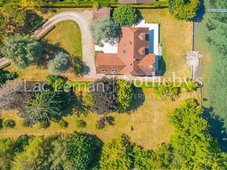 Maison Sciez - 6 chambres - 522m²