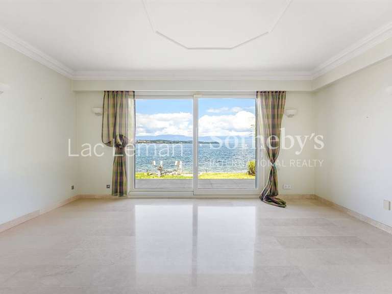 Maison Sciez - 6 chambres - 522m²