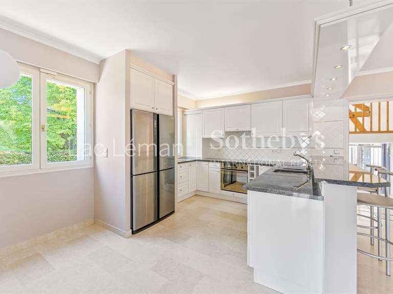 Maison Sciez - 6 chambres - 522m²