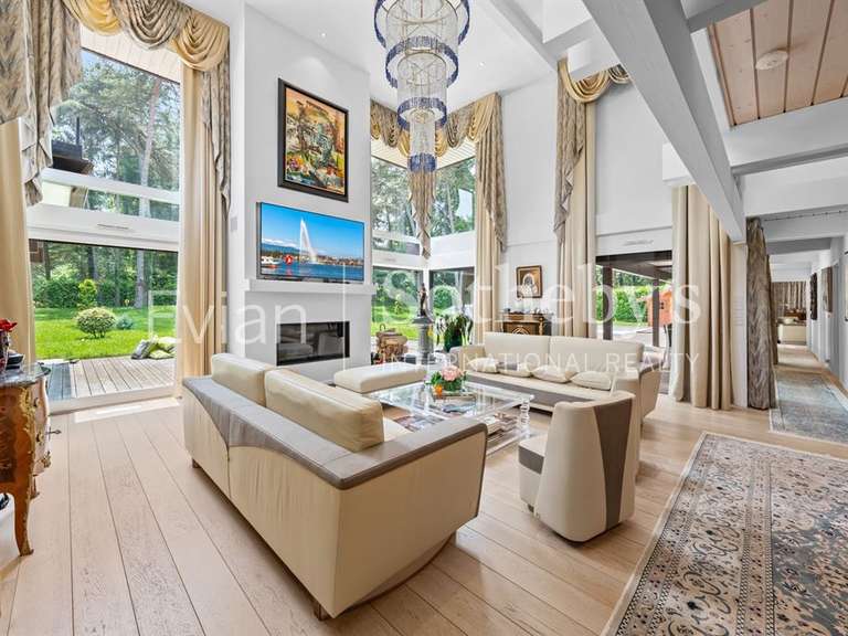 Maison Sciez - 5 chambres - 448m²