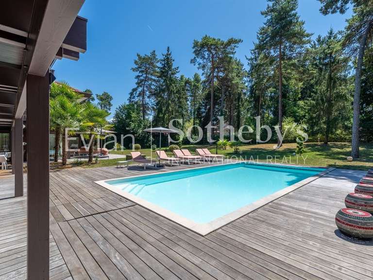 Maison Sciez - 5 chambres - 448m²