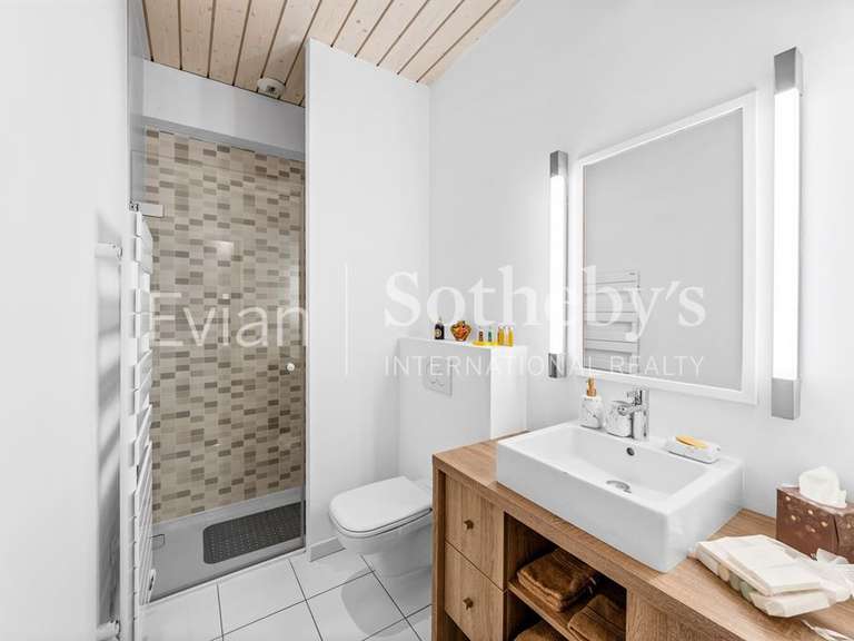 Maison Sciez - 5 chambres - 448m²