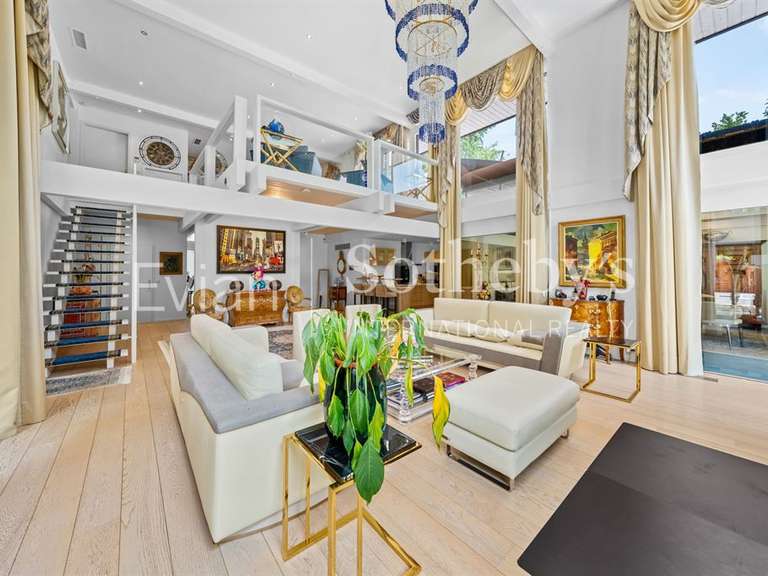 Maison Sciez - 5 chambres - 448m²