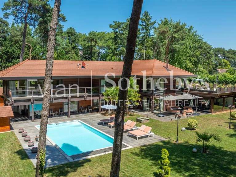 Maison Sciez - 5 chambres - 448m²
