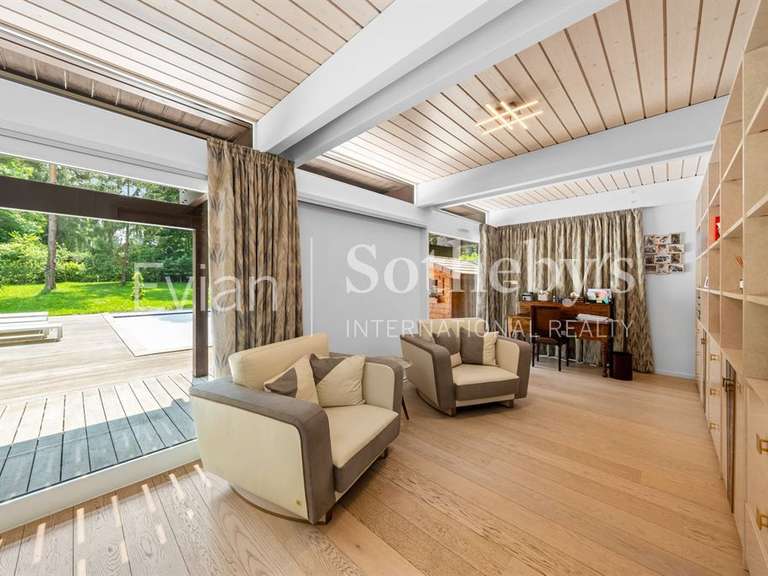 Maison Sciez - 5 chambres - 448m²