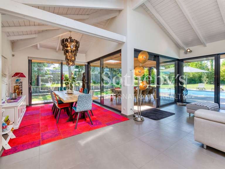 Maison Sciez - 6 chambres - 340m²