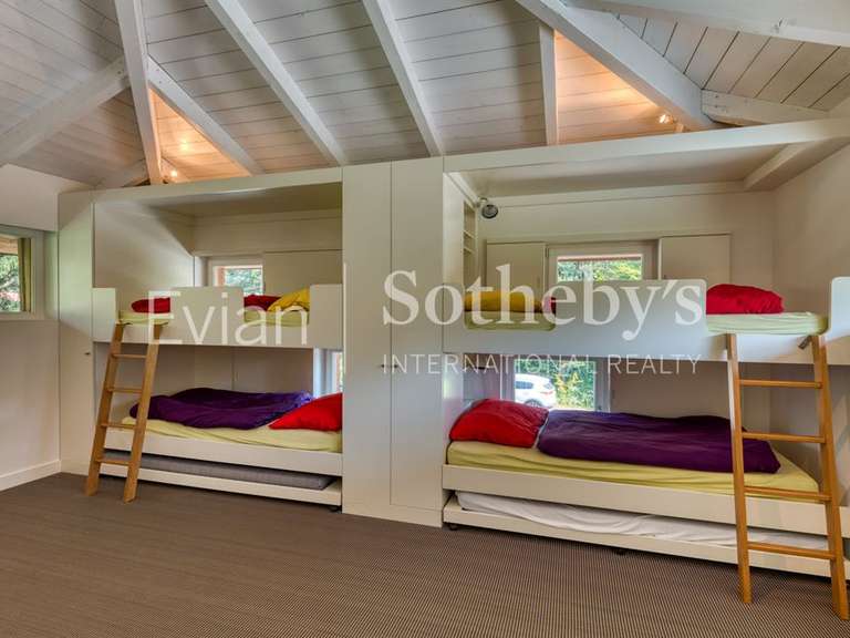 Maison Sciez - 6 chambres - 340m²