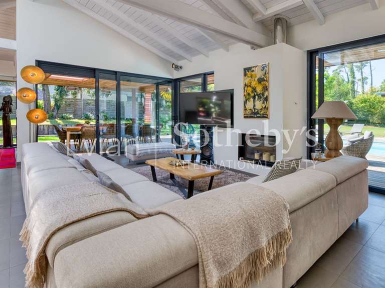 Maison Sciez - 6 chambres - 340m²