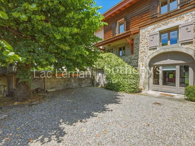 House Sciez - 4 bedrooms - 243m²