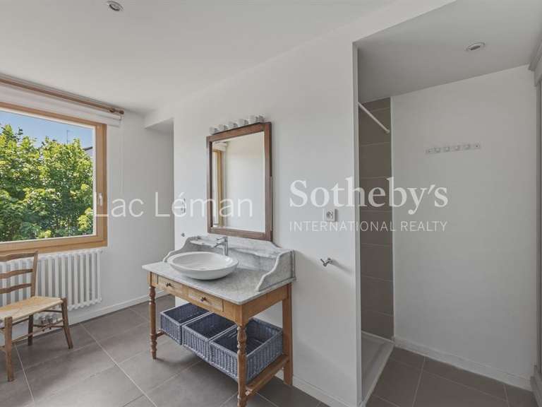 House Sciez - 4 bedrooms - 243m²