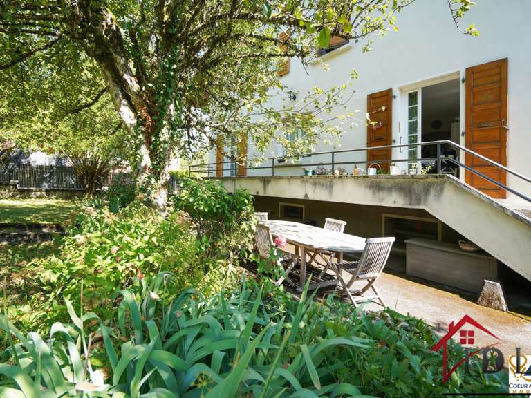 Maison Scionzier - 6 chambres - 196m²