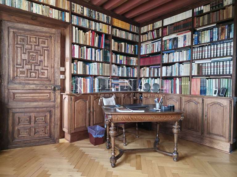 Manor Sées - 3 bedrooms - 250m²