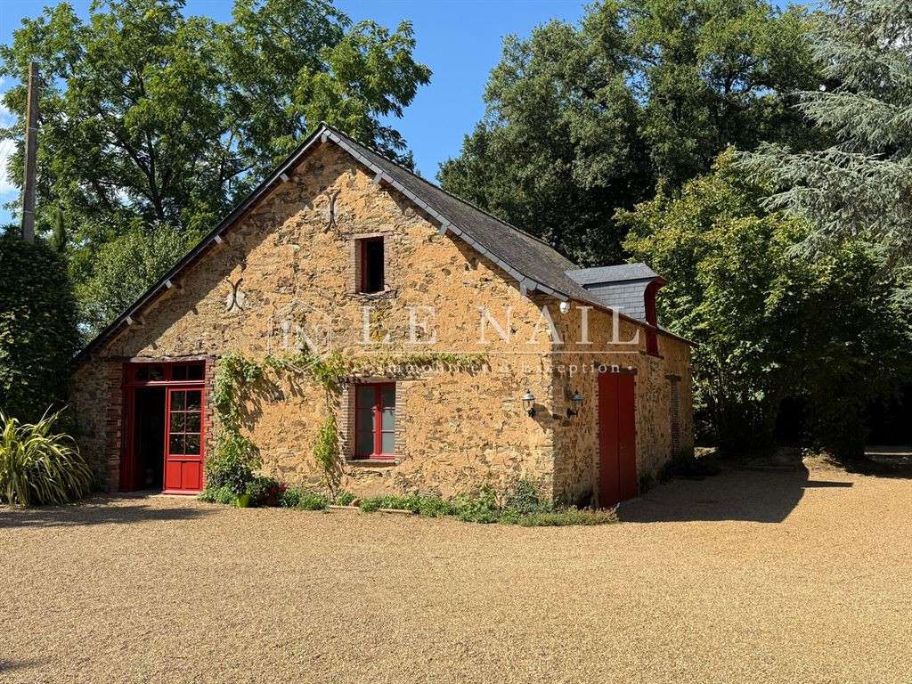 Maison Segre