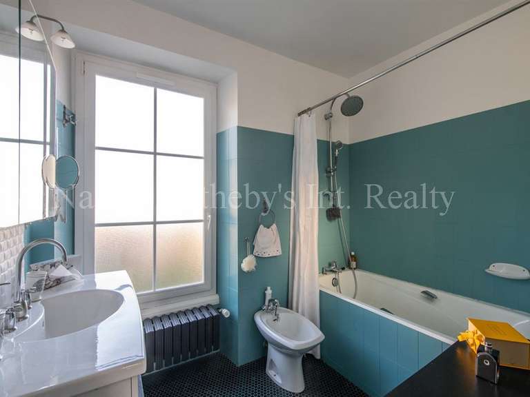 Maison Segré-en-Anjou-Bleu - 4 chambres - 228m²