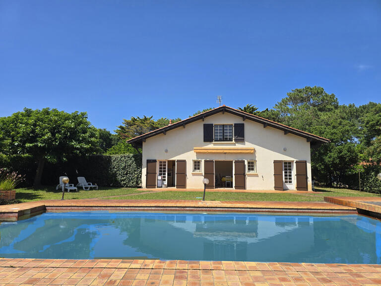Maison Seignosse - 9 chambres - 235m²