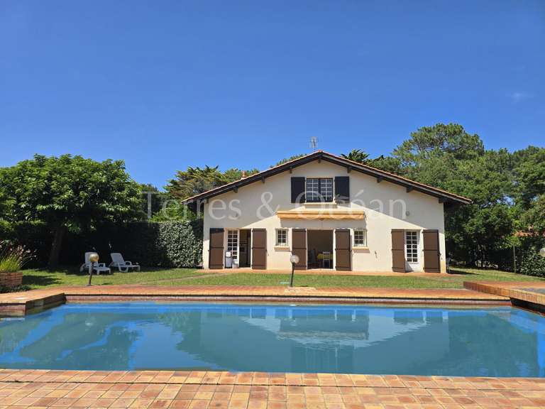 Maison Seignosse - 9 chambres - 235m²