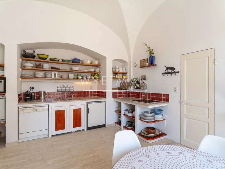 Castle Seillans - 7 bedrooms - 425m²