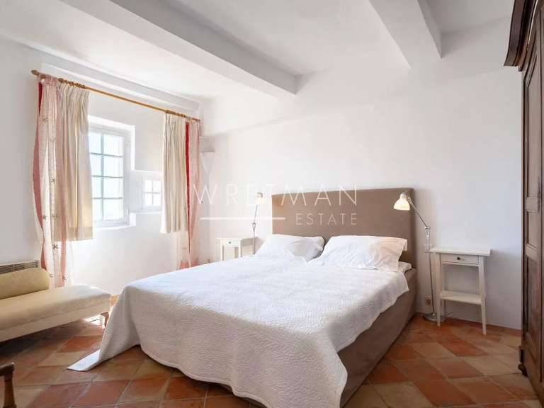 Castle Seillans - 7 bedrooms - 425m²