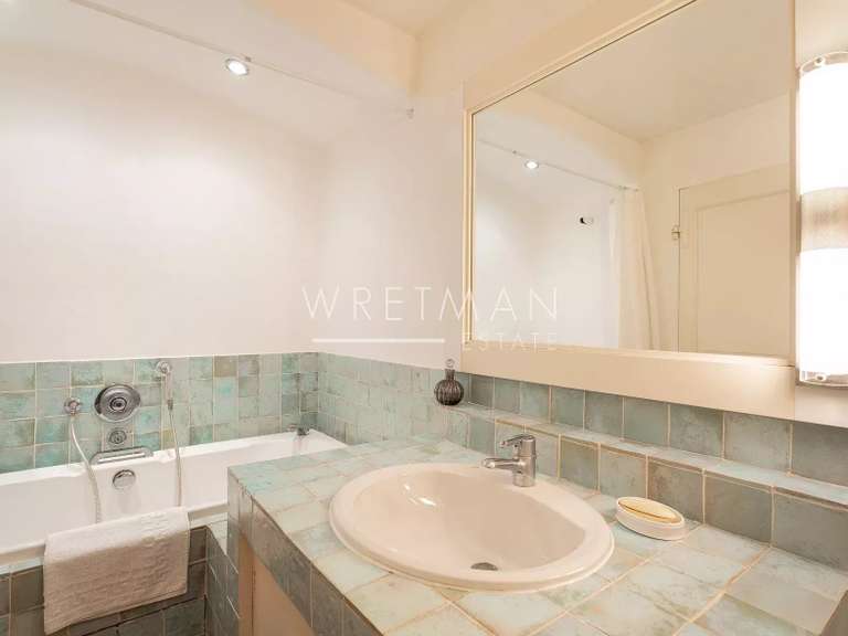 Castle Seillans - 7 bedrooms - 425m²